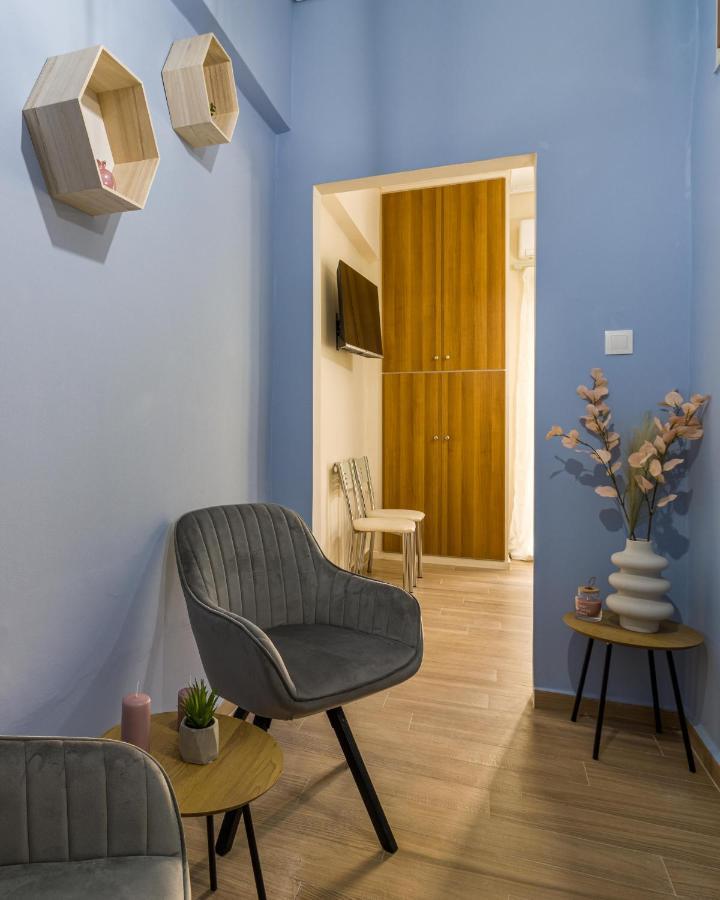 Couples Retreat, Fully Equipped Studio/ Loutraki Beach Apartment Екстериор снимка